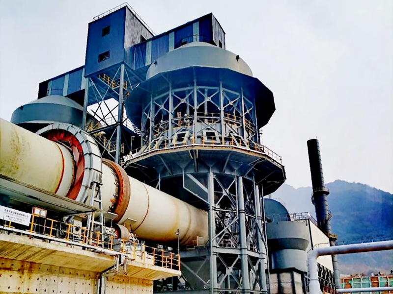 氧化鋅回轉(zhuǎn)窯.jpg 氧化鋅回轉(zhuǎn)窯.jpg